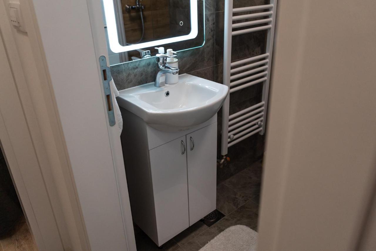 Lux Apartment III 普里耶多尔 外观 照片